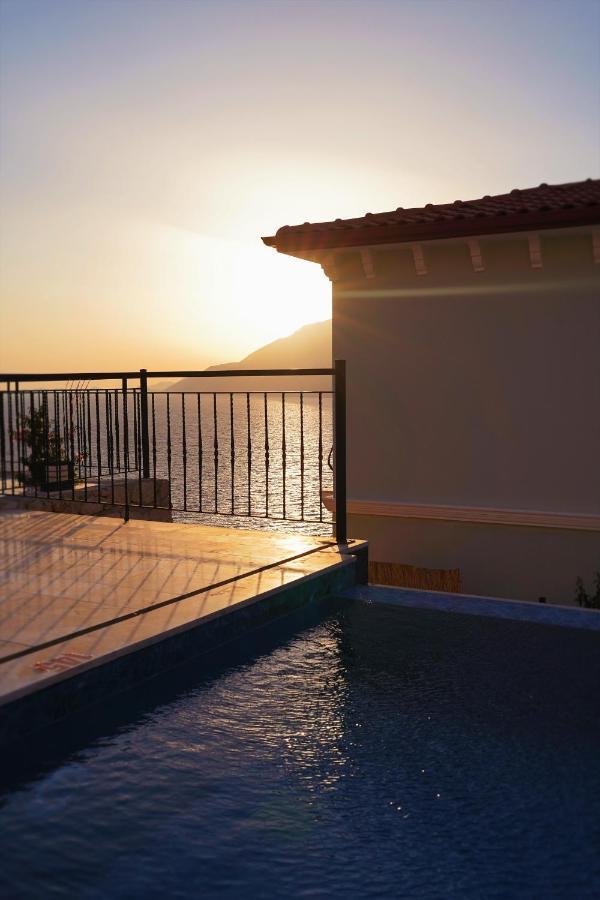 Gumus Peninsula Hotel Kas Bagian luar foto